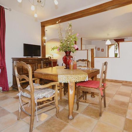 2 Bedroom Nice Apartment In Les Salles-Du-Gardon Soustelle Eksteriør billede