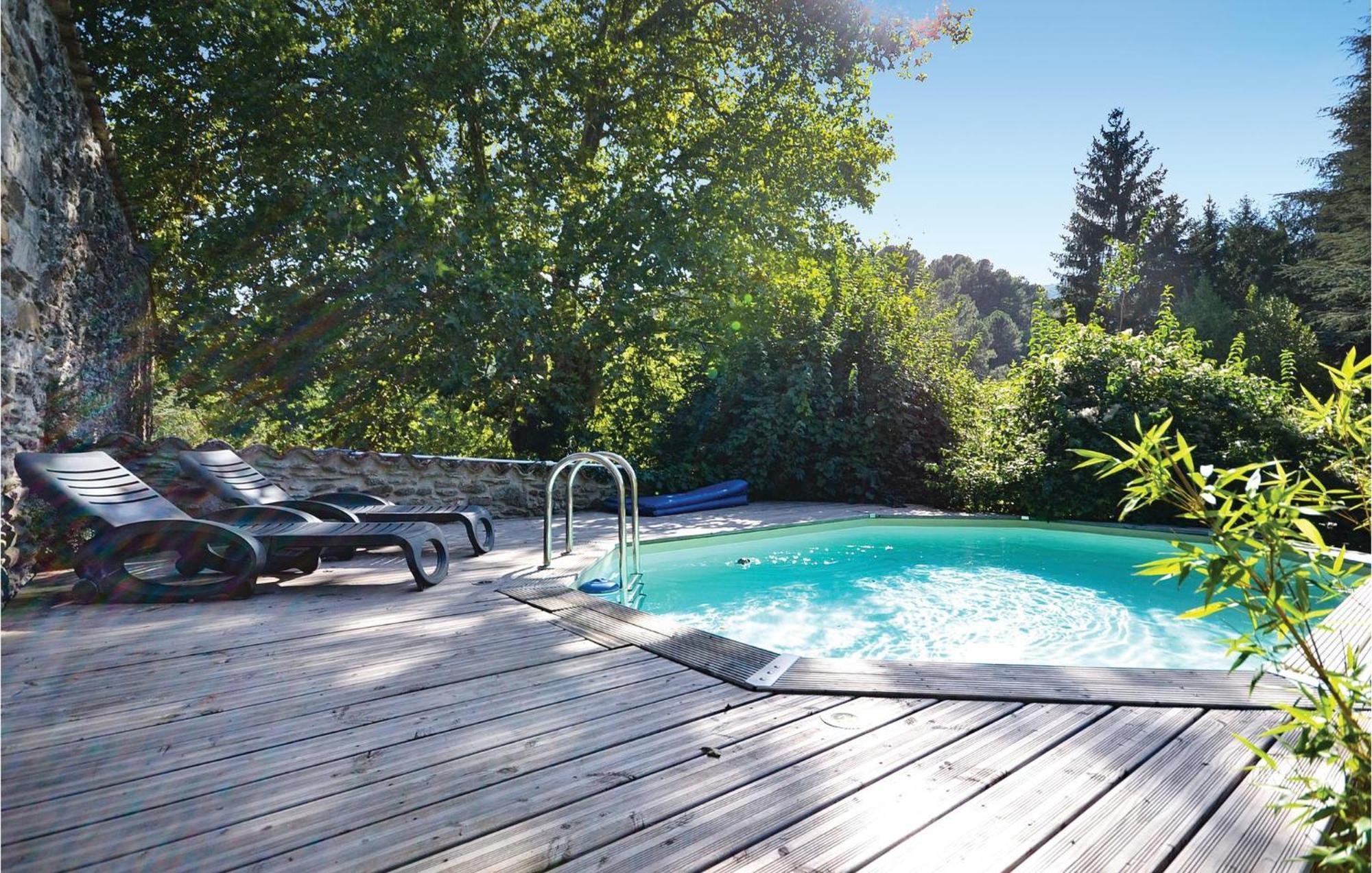 2 Bedroom Nice Apartment In Les Salles-Du-Gardon Soustelle Eksteriør billede